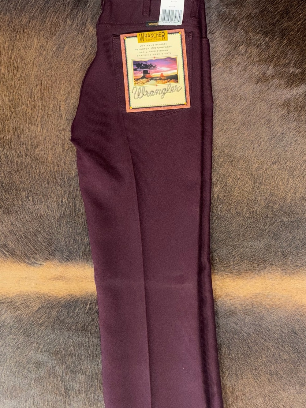 Wrangler Wine Colored Pants with Patch Detail - Picture 6 of 16